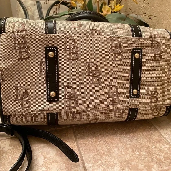 Dooney & Bourke Jacquard Barrel Bag - Picture 8 of 13
